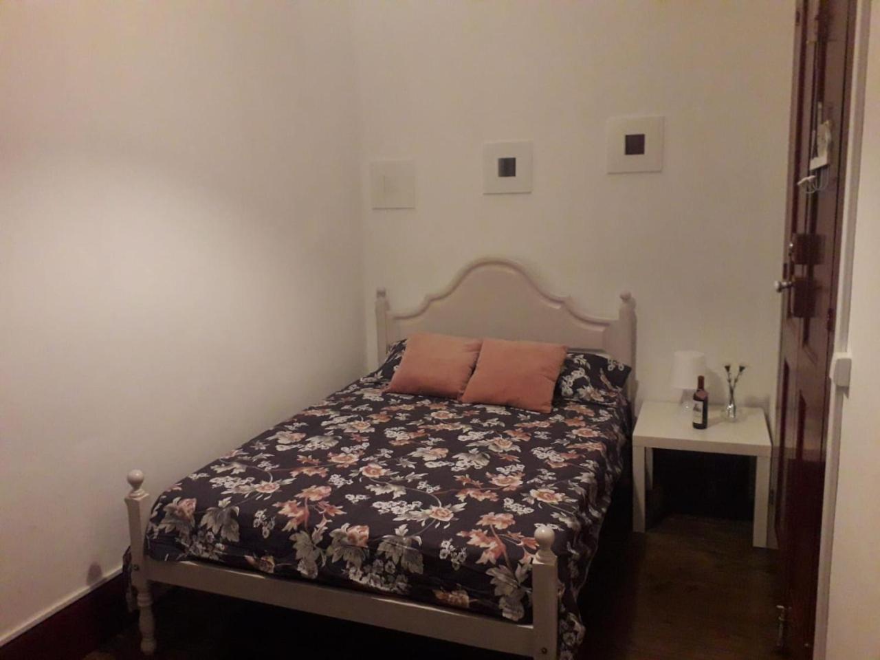 Pb4 House Hostel บรากา ภายนอก รูปภาพ